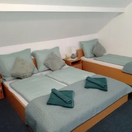 Guest house Yorki Panzio