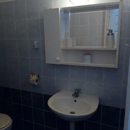 Yorki Panzio Guest house
